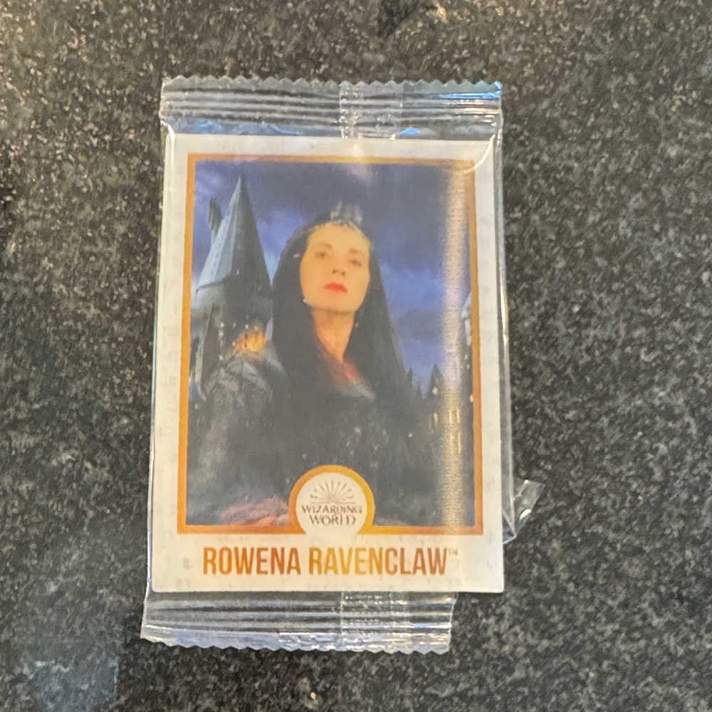 Harry Potter Chocolate Frog Rowena Ravenclaw Trading Card holographic collectors